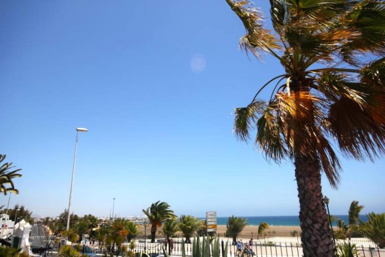 Casa Playa Los Pocillos In Puerto Del Carmen 卡门港 外观 照片